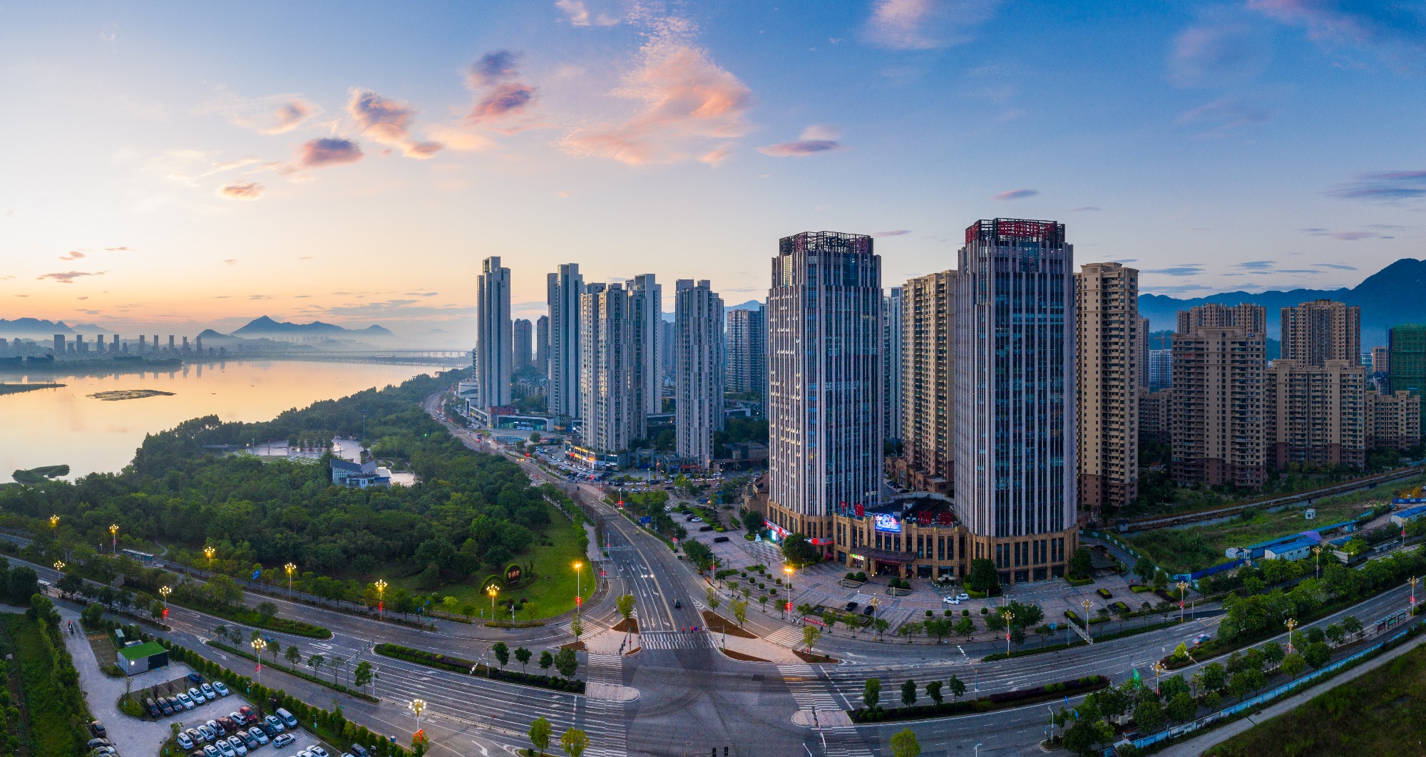 糖心vlog
顺利完成华福证券1.5亿元增资